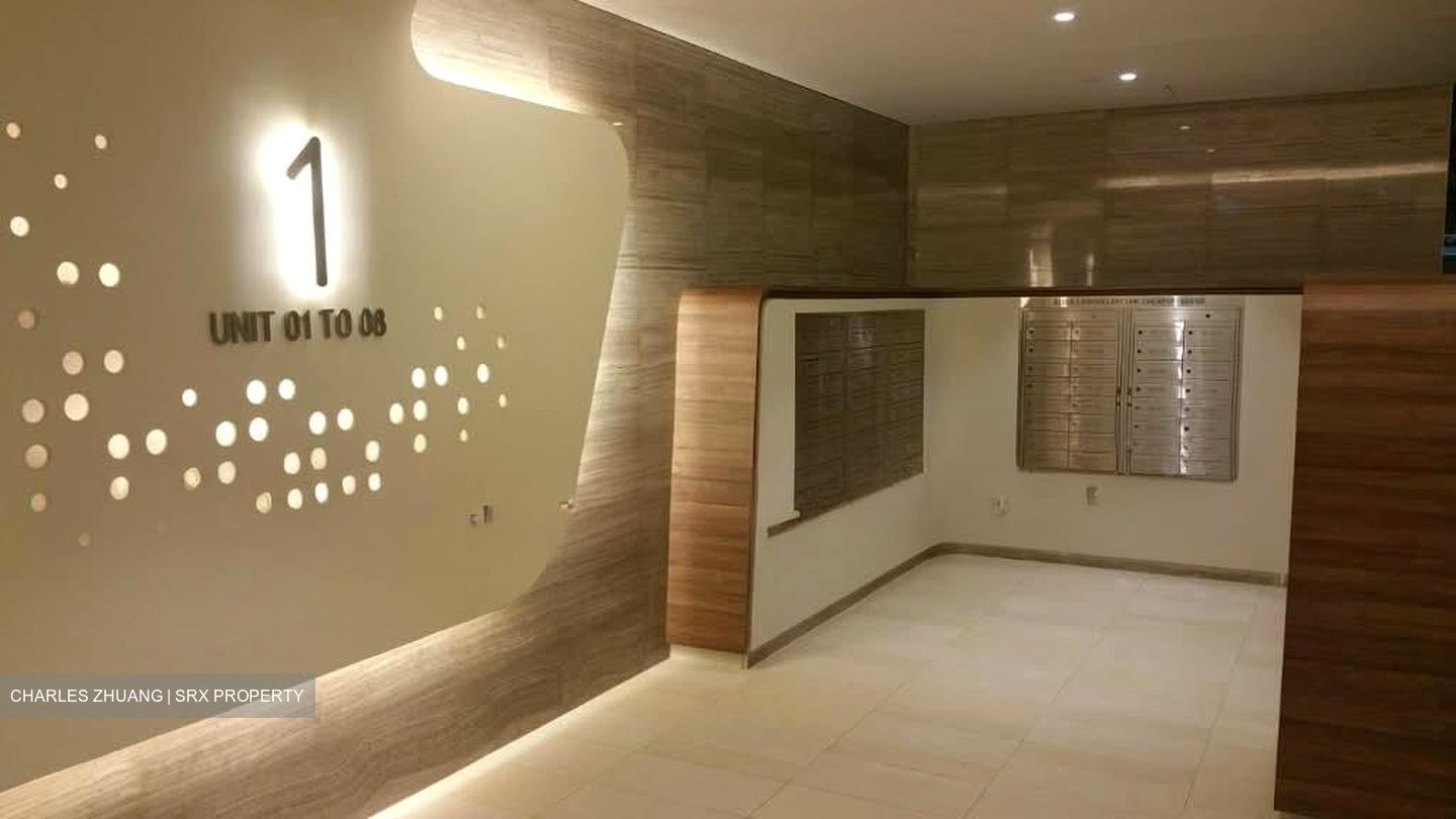 Lakeville (D22), Condominium #557053211